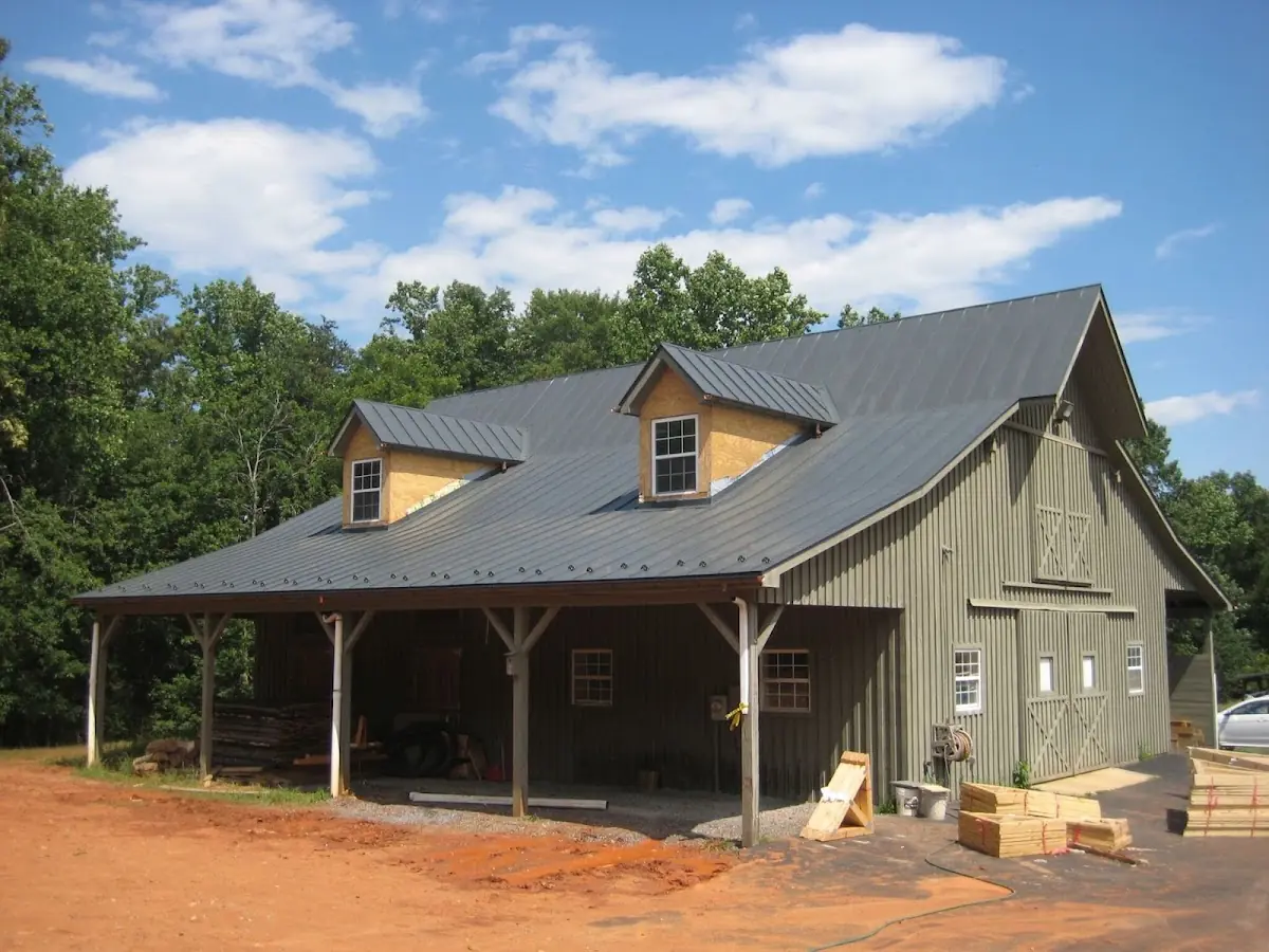 Expert Emergency Roof Leak Repair workmanship in Easton
